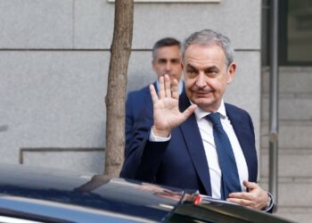 Zapatero, ex presidente español, declaró en un caso de corrupción