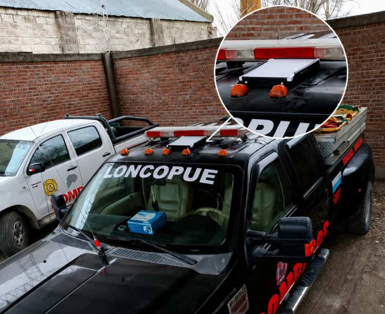 Bomberos Voluntarios incorporan internet satelital en zonas críticas Kit móvil para Bomberos Voluntarios.