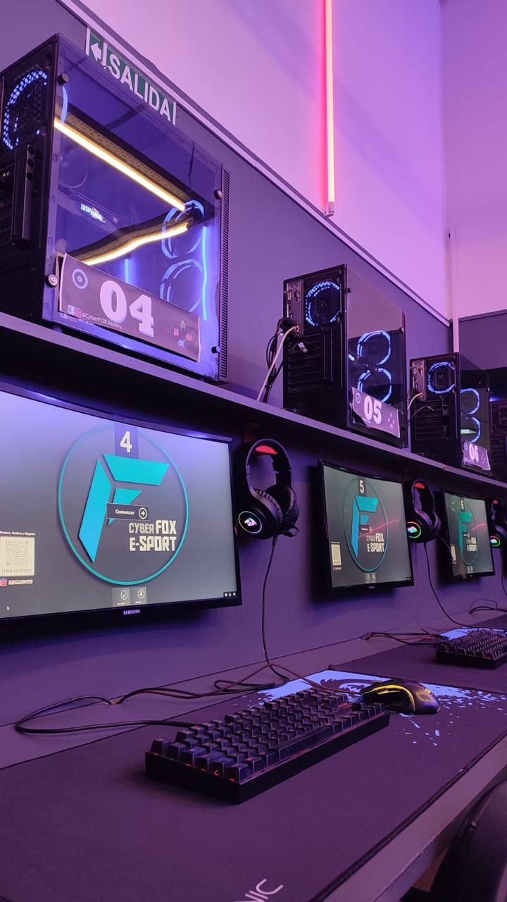 Los últimos cybers de Córdoba: adaptarse o desaparecer Cyber Fox e-Sports en la actualidad, en Avenida Colón 251.