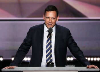 Filtraron la lista de miembros del exclusivo club Dialog de Peter Thiel