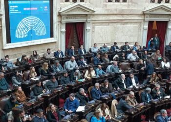 La oposición no logró quórum para interpelar a Manuel Adorni