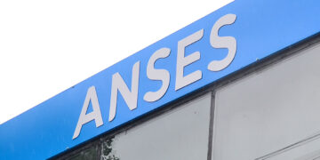 ANSES oficializó un aumento del 2,15% en las asignaciones familiares que se cobrarán desde julio