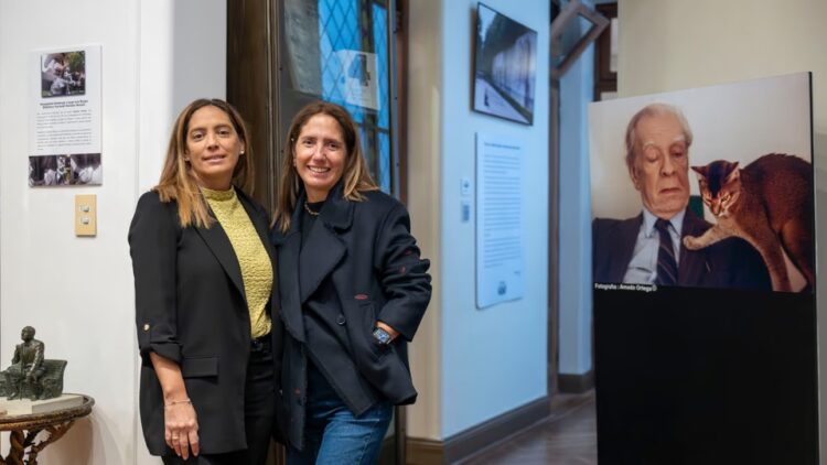 La biblioteca personal de Borges será digitalizada junto a sus notas manuscritas La biblioteca personal de Borges será digitalizada junto a sus notas manuscritas