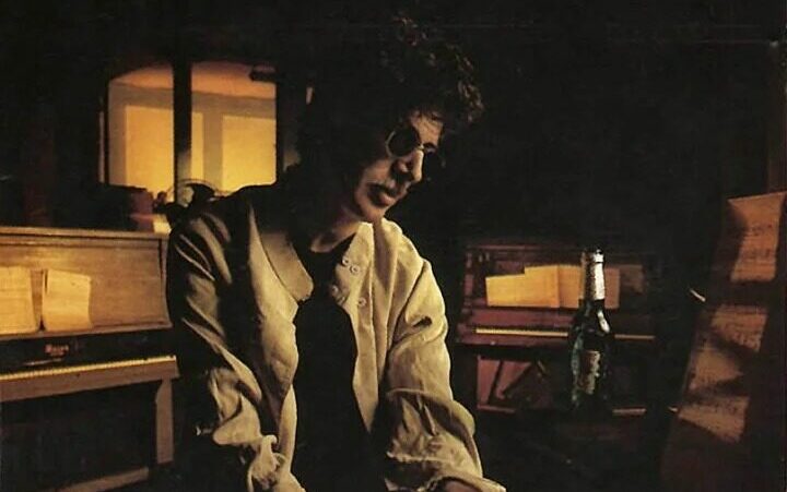 Taller para analizar, escuchar y escribir desde las letras de Charly Tapa del disco "Parte De La Religión" (1987).