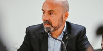 Juan Domingo Viola negó el presunto incidente con becarios