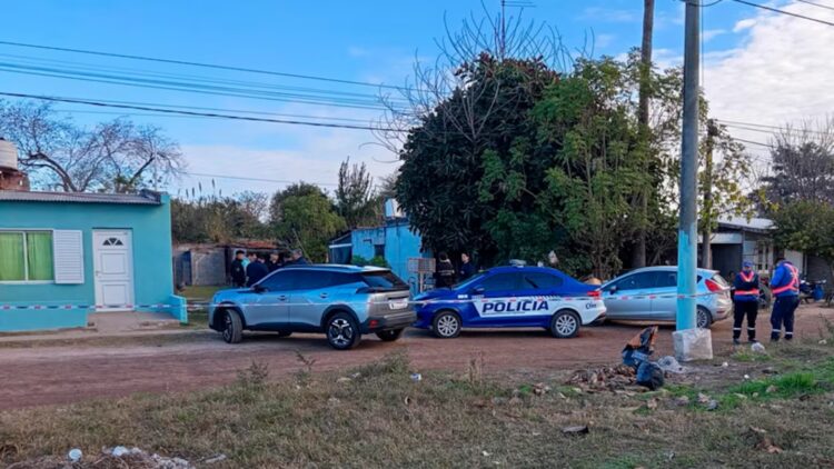 Los cuerpos fueron encontrados en la cocina de la vivienda. Foto: El Tiempo de Morteros.