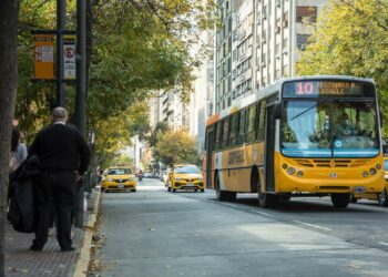 La Municipalidad adelantó fondos y no habrá paro de colectivos