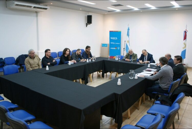 La propuesta fue presentada en una nueva audiencia en la secretaría de Trabajo.