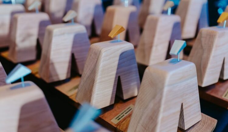 Últimos días para postular a los Premios Acento 2026 Solo quedan cinco días para inscribirse en los Premios Acento 2026, impulsados por el CIRCOM y la ACAP, que buscan reconocer las mejores campañas y acciones de comunicación desarrolladas en Córdoba.