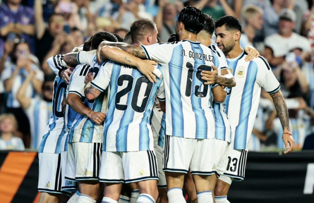 Argentina busca quebrar una racha de 32 años en su estreno mundialista ante Argelia Argentina busca quebrar una racha de 32 años en su estreno mundialista ante Argelia