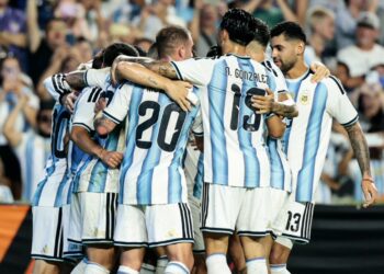 Argentina busca quebrar una racha de 32 años en su estreno mundialista ante Argelia Argentina busca quebrar una racha de 32 años en su estreno mundialista ante Argelia