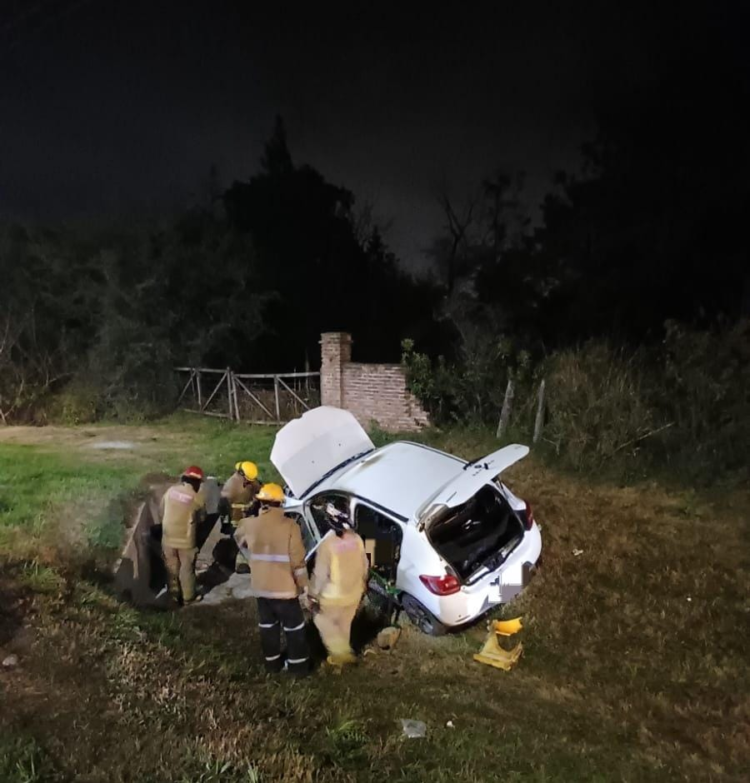 Una mujer sufrió quemaduras tras la explosión de un celular en un vehículo El siniestro ocurrió a la altura del kilómetro 7 de la Ruta E-53.