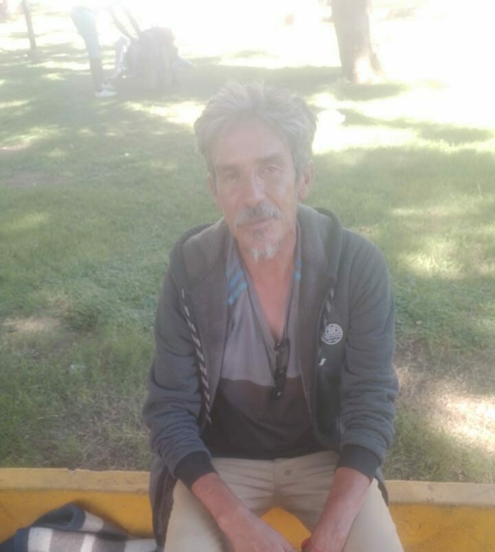 Buscan en Córdoba a un mendocino desaparecido tras quedar en situación de calle Última fotografía de Arnaldo Carrasco enviada a su familia.