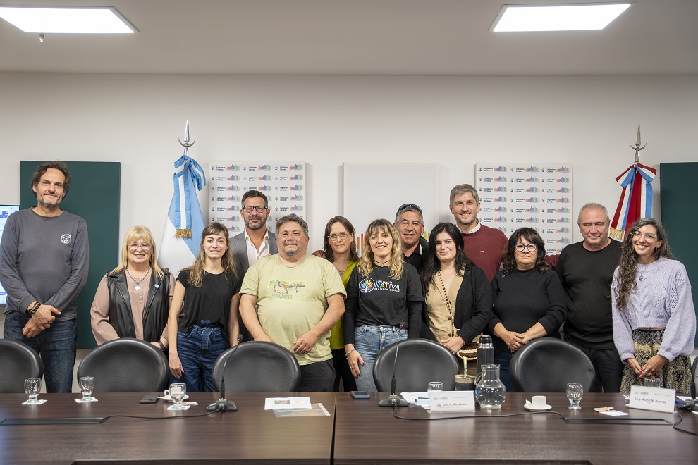 Avanza el proyecto para declarar Monumento Natural a la Laguna de Pocho Avanza el proyecto para declarar Monumento Natural a la Laguna de Pocho
