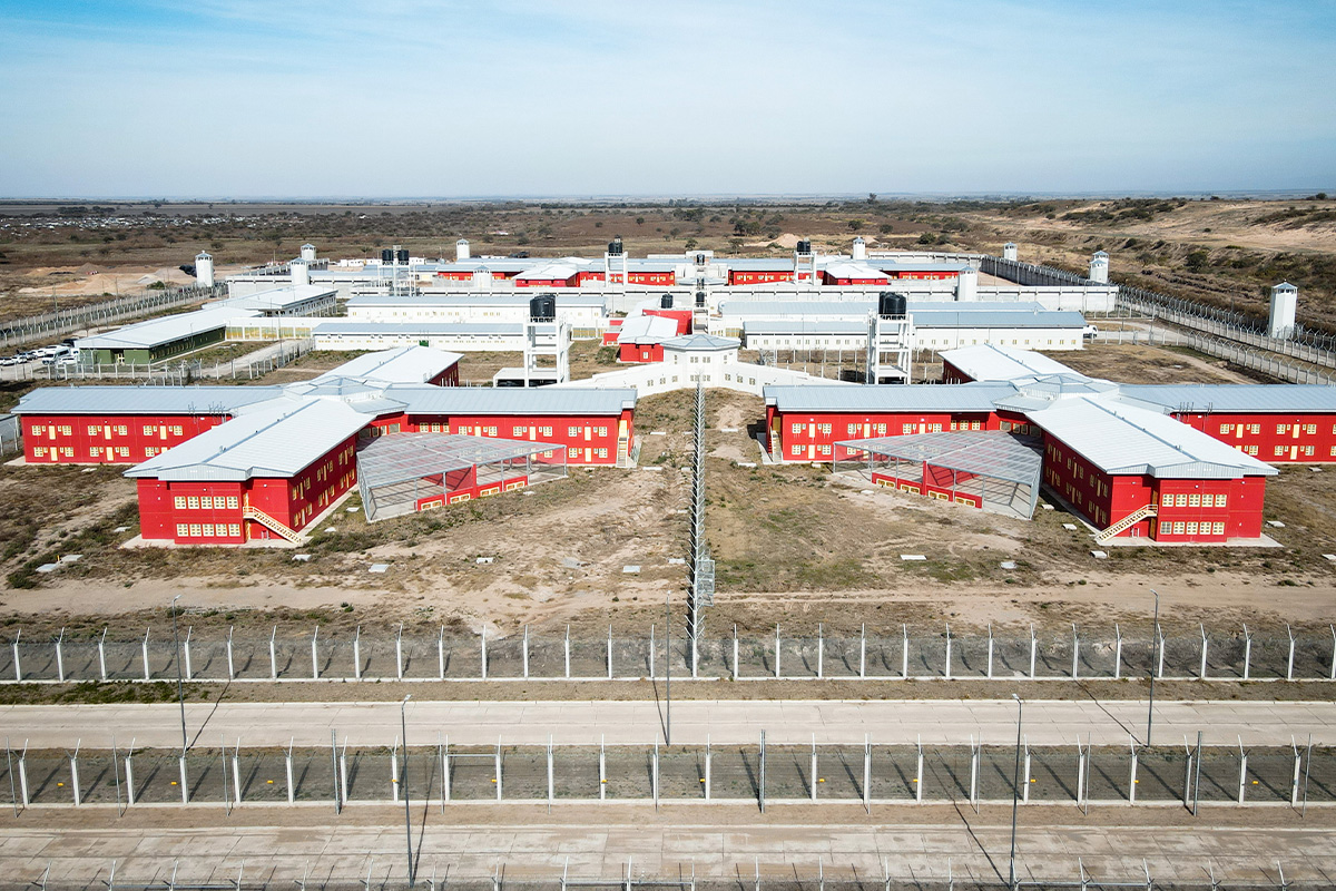 El gobernador Martín Llaryora supervisó el avance de la primera cárcel de máxima seguridad que tendrá Córdoba