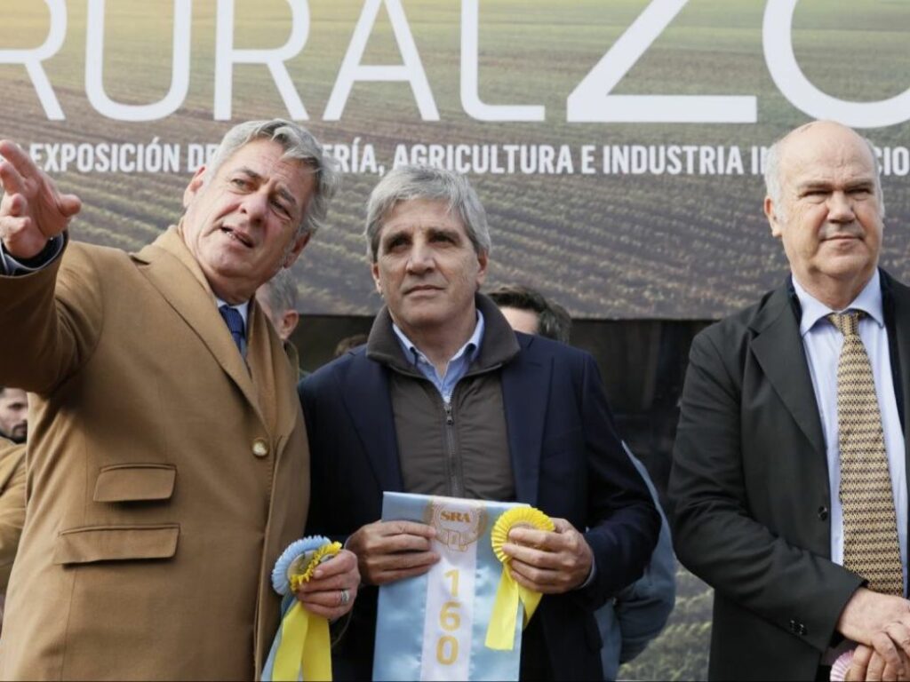 Caputo enfrió las expectativas del campo y descartó nuevas bajas de retenciones