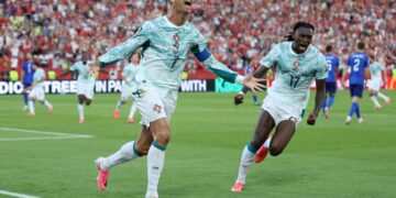 Con el sello de Cristiano y un VAR milimétrico, Portugal dejó a Croacia sin Mundial