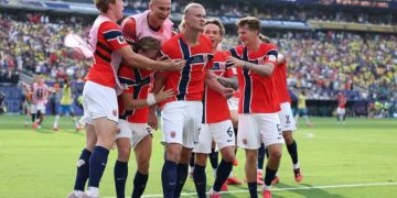 Con un Haaland intratable, Noruega derrotó a Brasil en un partidazo y avanzó a los cuartos de final