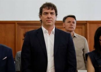 Condenaron al hermano de Pedro Sánchez a nueve años de inhabilitación