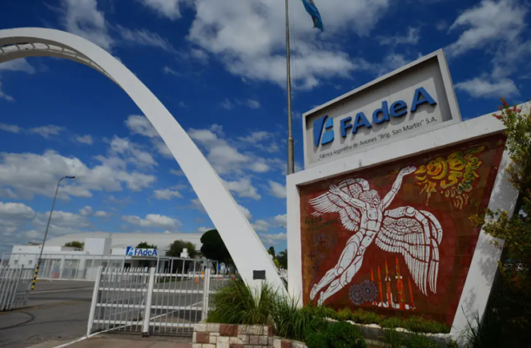 Conflicto en FAdeA Córdoba: la empresa pagó apenas el 60% de los sueldos de junio FAdeA