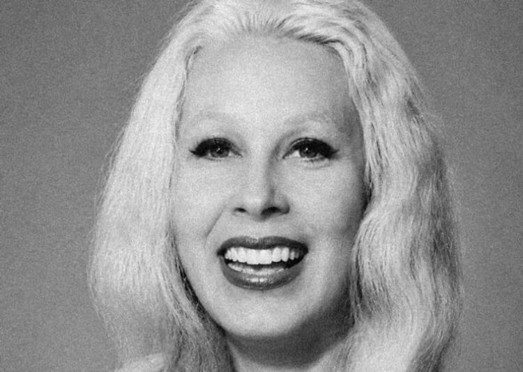 Murió a los 80 años Delia Montero, actriz de cine, teatro y televisión Delia Montero nació el 14 de septiembre de 1946 y se formó en el Teatro Labardén bajo la dirección de Blanca de la Vega. A los 19 años vivió durante dos años en Brasil, donde trabajó en televisión.