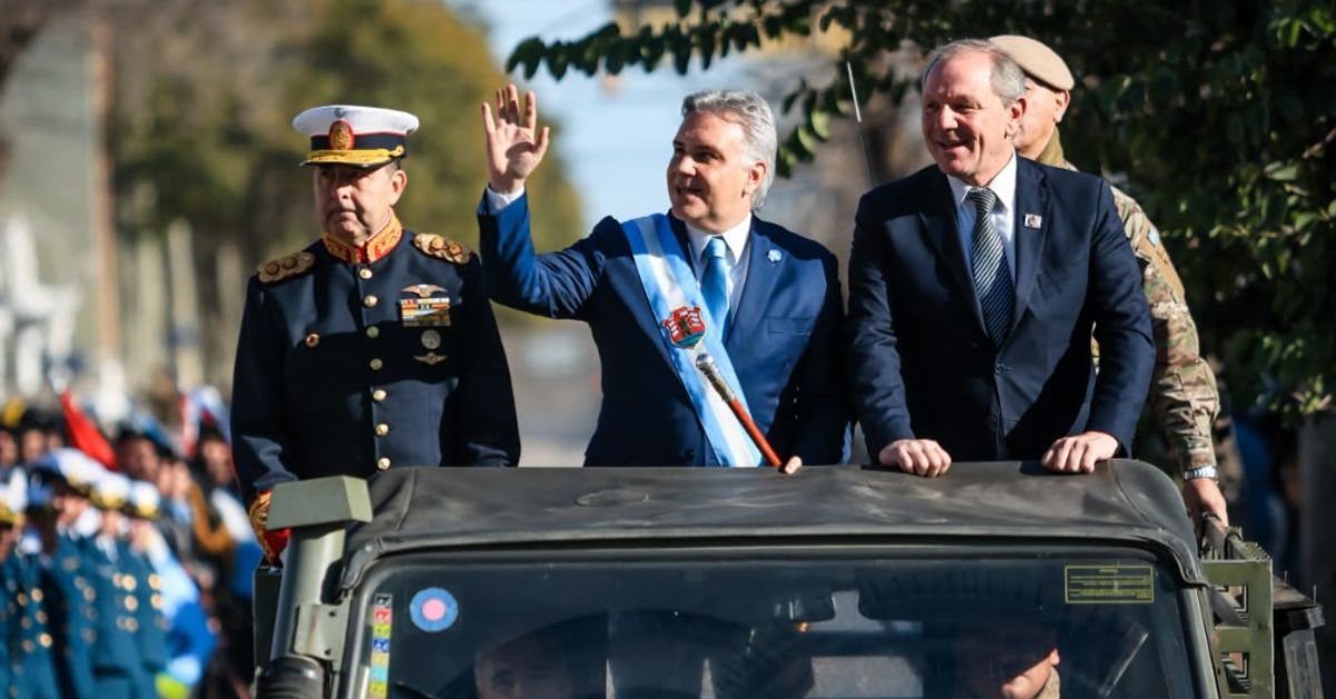Desfile Cívico Militar en la ciudad de Rio Cuarto