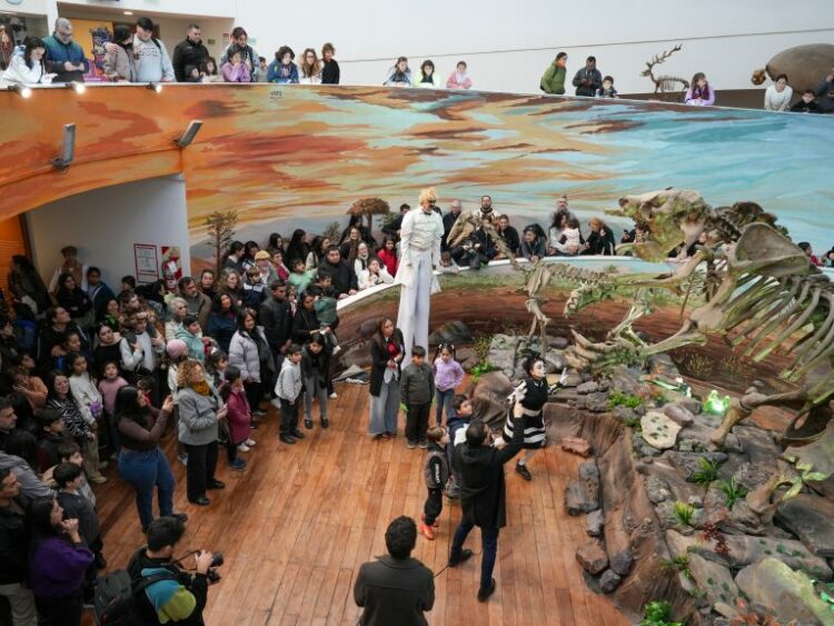 Inauguración de “Inmersión a la Megafauna”.