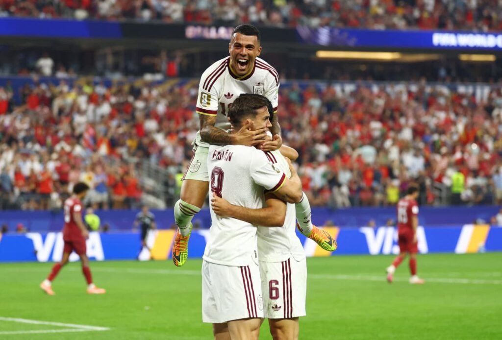 España, con un gol en el descuento, dejó afuera a Cristiano en su último Mundial