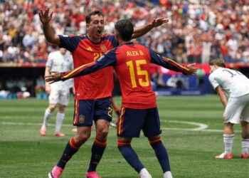 España firmó su candidatura: goleó a Austria y está en octavos de final