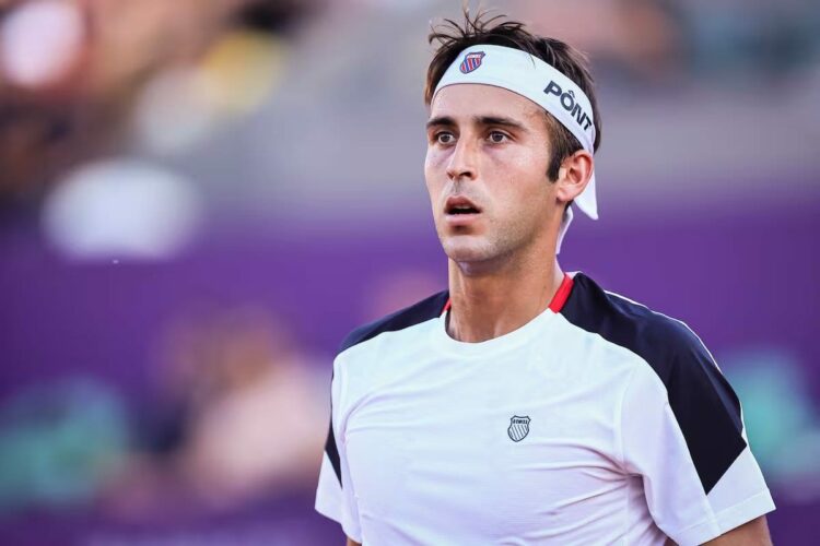 El argentino no jugaba en superficie dura desde marzo, cuando perdió en los octavos de final del Masters de Miami.
