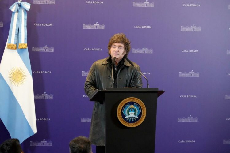Milei anunció una reforma de la Carta Orgánica del Banco Central