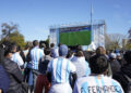 Nosotros, los hinchas argentinos.