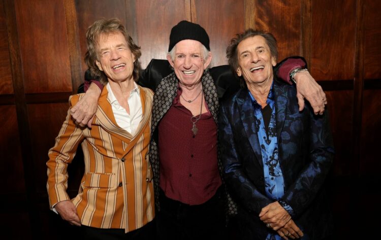 Mick Jagger (83), Keith Richards (82) y Ronnie Wood (79).