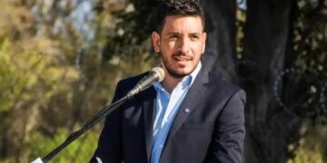 Frenaron la prórroga de Marcos Ferrer y la interna de la UCR se define en las urnas UCR