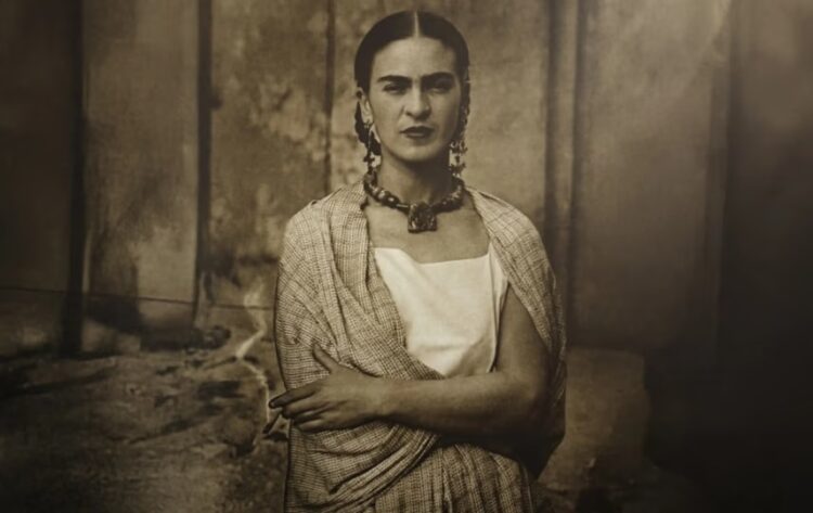 Frida Kahlo (1907-1954) es una de las figuras centrales del arte mexicano del siglo XX.