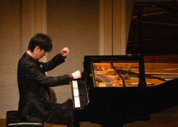 Bach, Mozart, Smetana y Piazzolla en el piano de Kotaro Fukuma