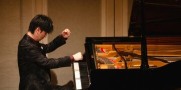 Bach, Mozart, Smetana y Piazzolla en el piano de Kotaro Fukuma