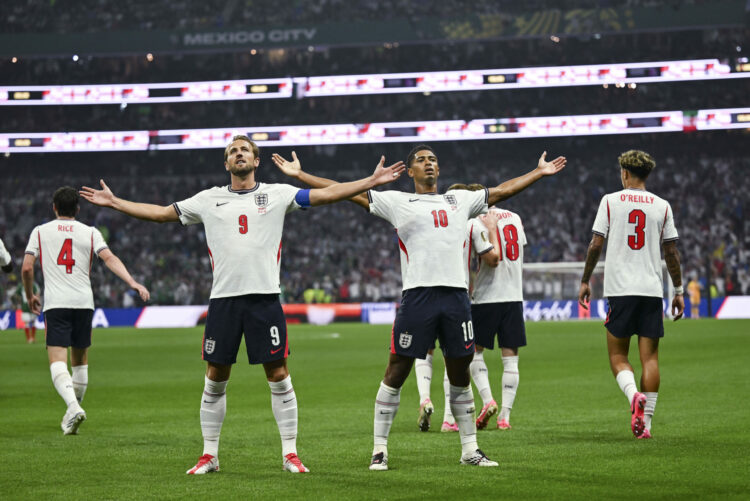 Harr Kane y Jude Bellingham, los autores de los goles ingleses.