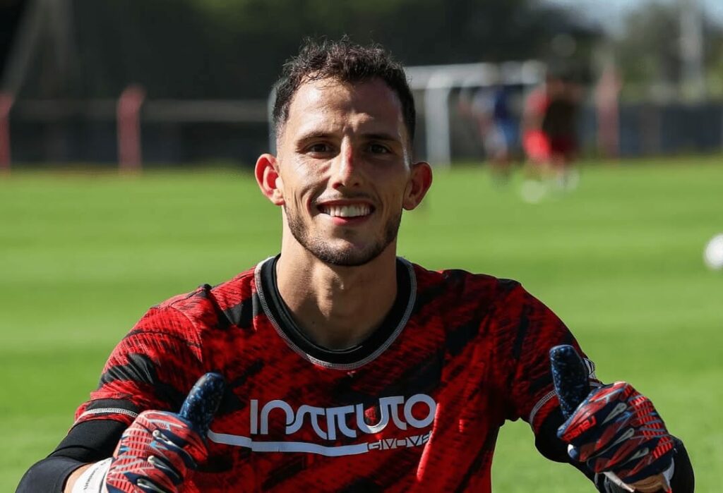 Instituto acordó una venta histórica y Manuel Roffo continuará su carrera en Paraguay