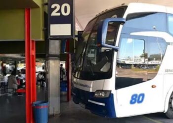 Investigan la muerte de un pasajero en un colectivo de larga distancia
