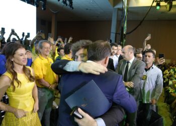 Javier Milei y Flávio Bolsonaro.