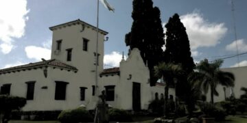 Rambaldi denunció que la reducción del suministro fue una decisión unilateral y calificó la medida como ilegal.