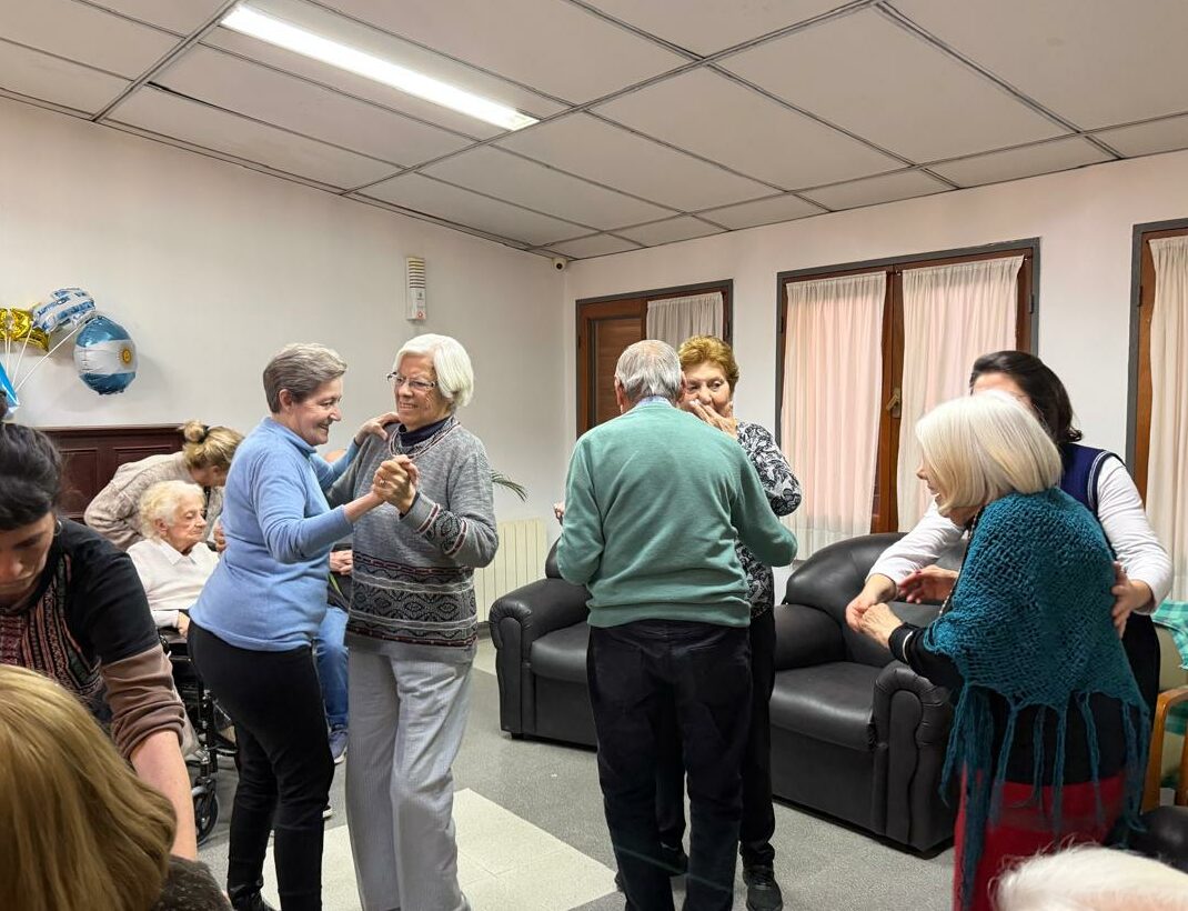 Los “actores y autores” de una residencia para personas mayores presentan su obra teatral