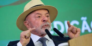 Lula encabezó la convención del Partido Socialista Brasileño (PSB).