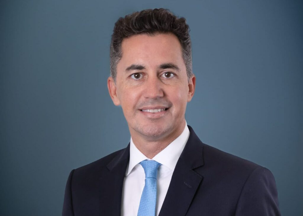 Llaryora reordenó a su equipo y puso a Manuel Calvo al frente de la Jefatura de Gabinete Manuel Calvo.