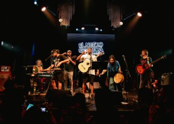 El Negro Gamboa abre una nueva etapa musical junto a Los Luiguitons El Negro Gamboa abre una nueva etapa musical junto a Los Luiguitons