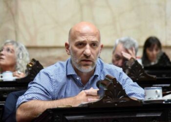 Polémica con Ravier por los estudiantes extranjeros
