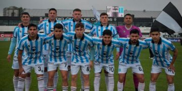 Racing rescató un empate sobre el final ante Estudiantes de Caseros