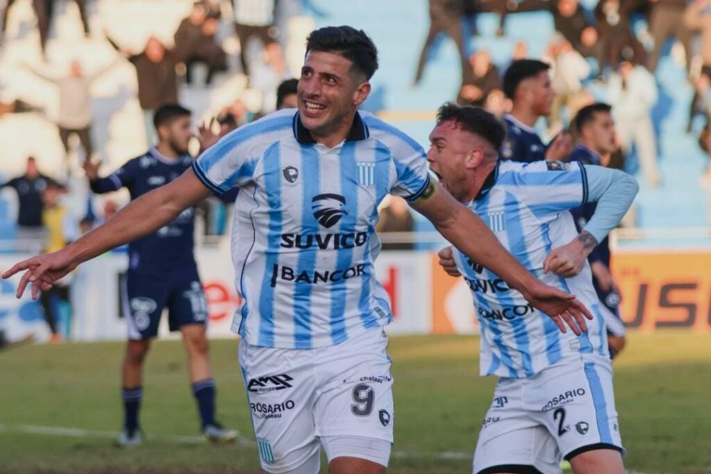 Racing venció a Acassuso en un final emocionante y logró el primer triunfo del ciclo Coleoni