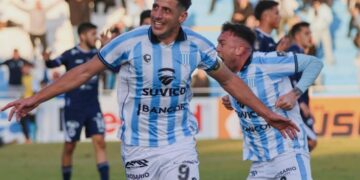Racing venció a Acassuso en un final emocionante y logró el primer triunfo del ciclo Coleoni